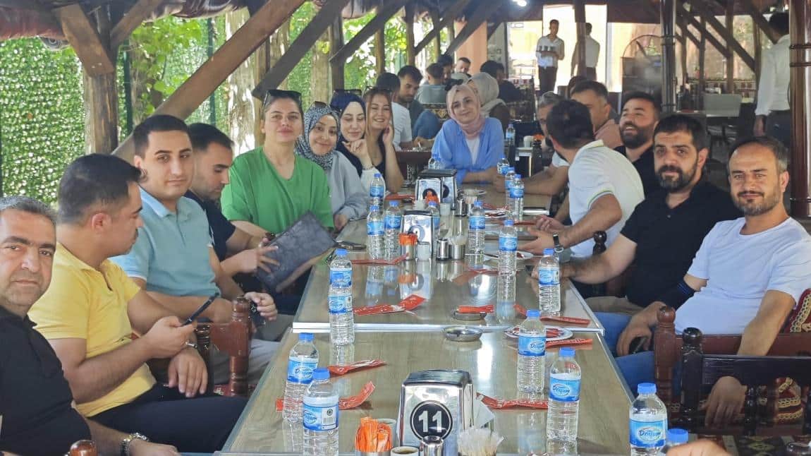 YIL SONU YEMEĞİMİZ.